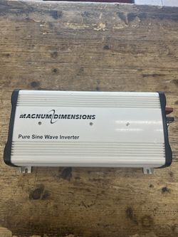 Magnum Inverter 1000w/8.3ah 12v 