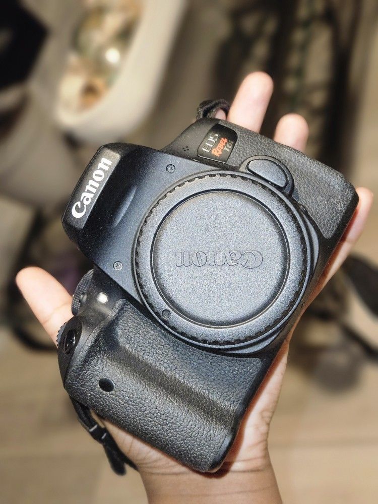 Canon Rebel T6i