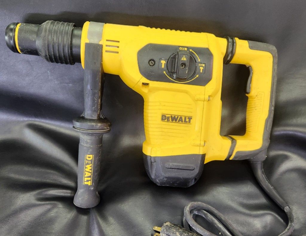 DeWalt D25481 10.5 Amp 1-9/16" Corded SDS-MAX Concrete/Masonry Rotary Hammer