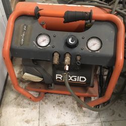 Ridgid Air Compressor In Great Working Order. 