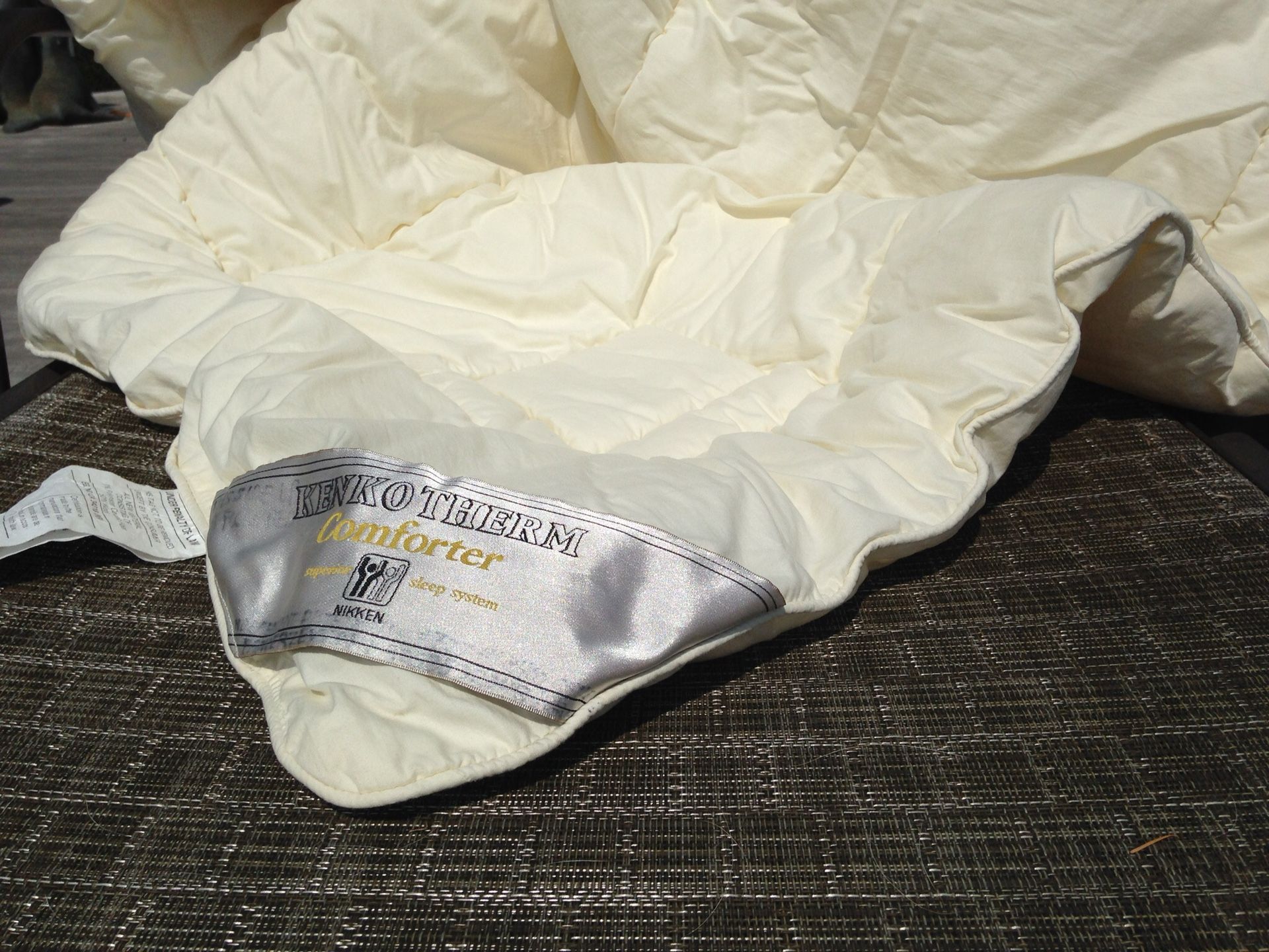 Nikken 66” x 86” Comforter Kenko Therm