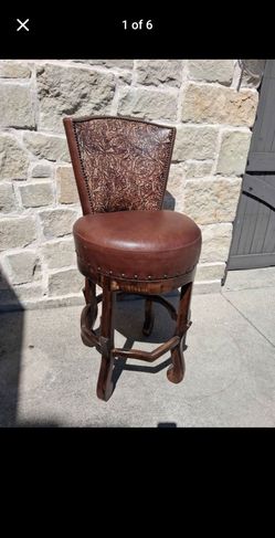 Comfortable bar stool