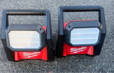 Milwaukee M18 GEN-2 18-Volt Lithium-Ion Cordless 4000 Lumens ROVER LED AC/DC Flood Light (Tool-Only