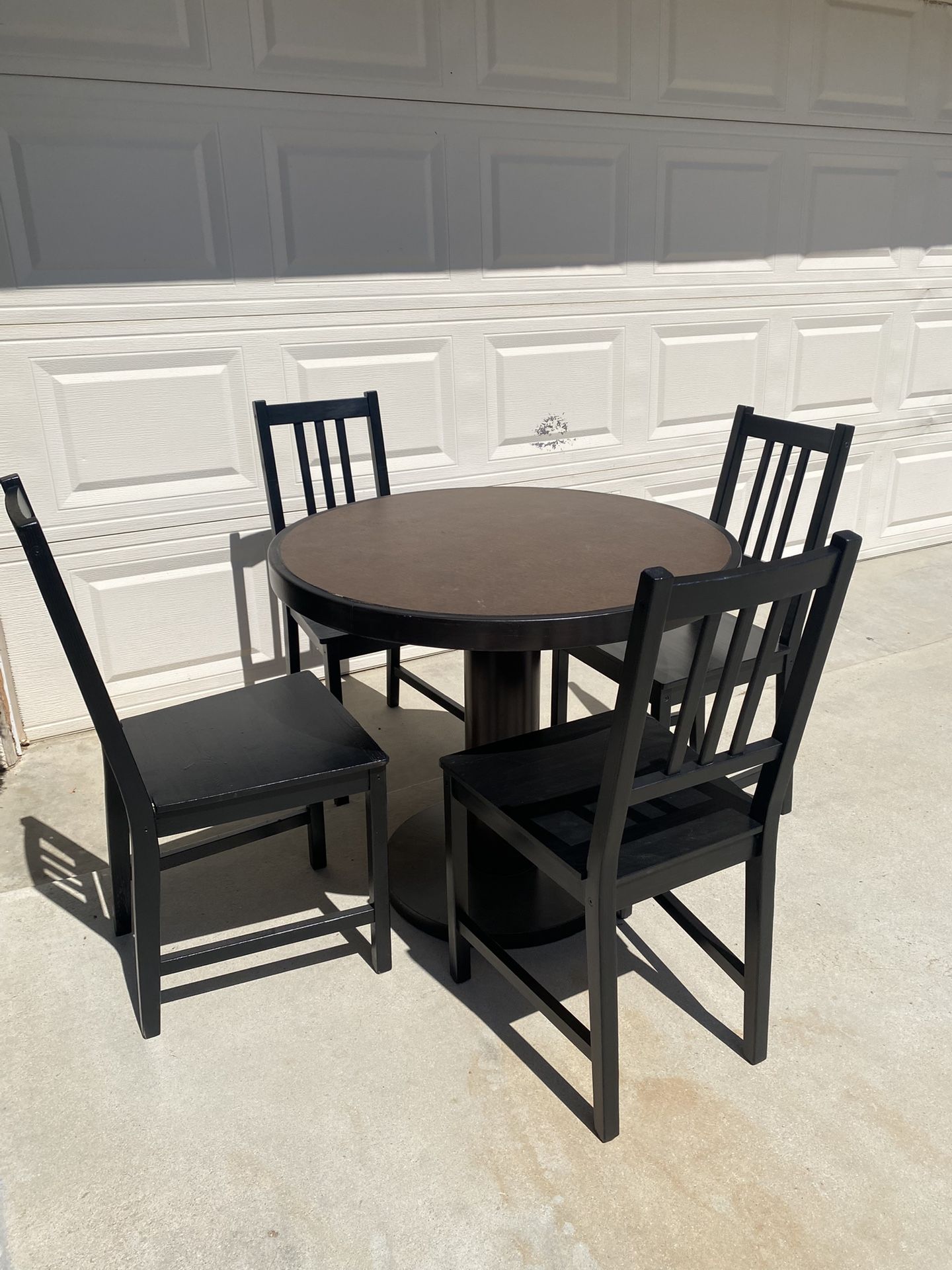 Dinning Table