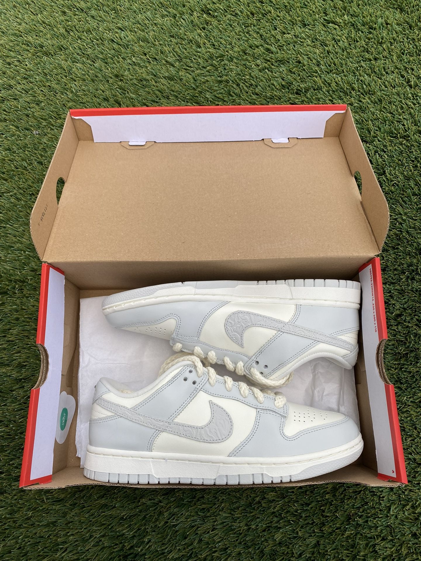 nike dunk low needlework