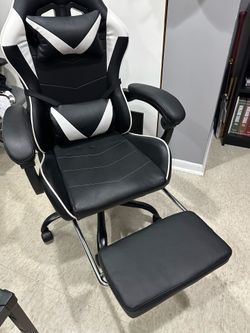 Gaming chair