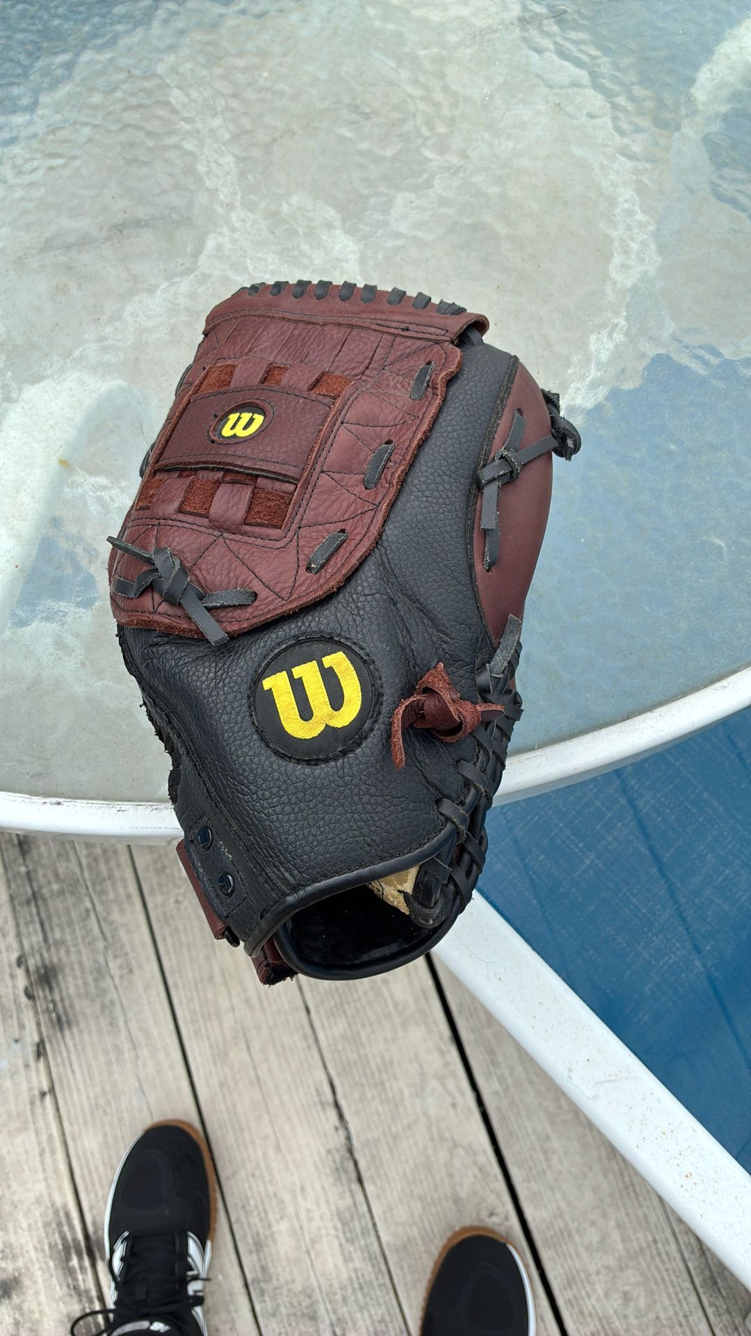 Baseball,Softball Wilson Elite 13 Inch Glove