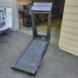 Treadmill True 450 for Sale in Tualatin OR OfferUp