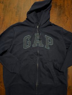 gap sweater