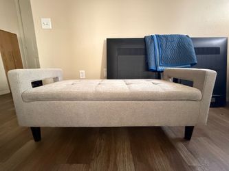 Like New Upholstered Storage Bench