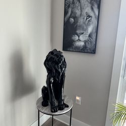 Glazed Lion Sculpture 