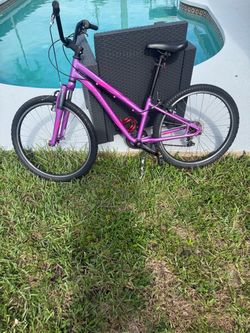 24 inch Specialized hot rock mountain bike