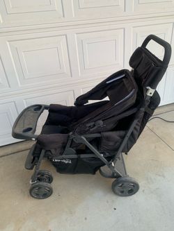 Carriola para 2 bebés $60