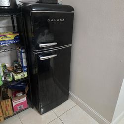 Galanz Mini Fridge