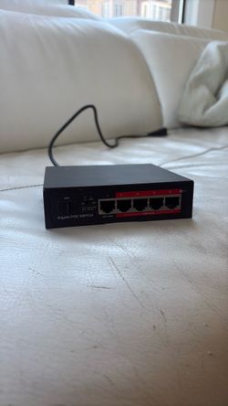 4 Port Gigabit POE Switch - power cable included