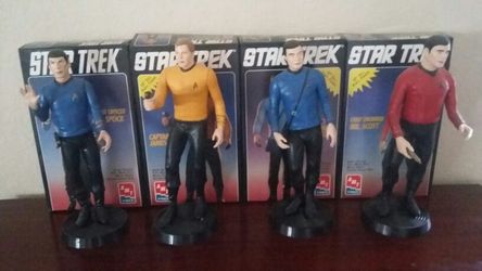 Star Trek figures