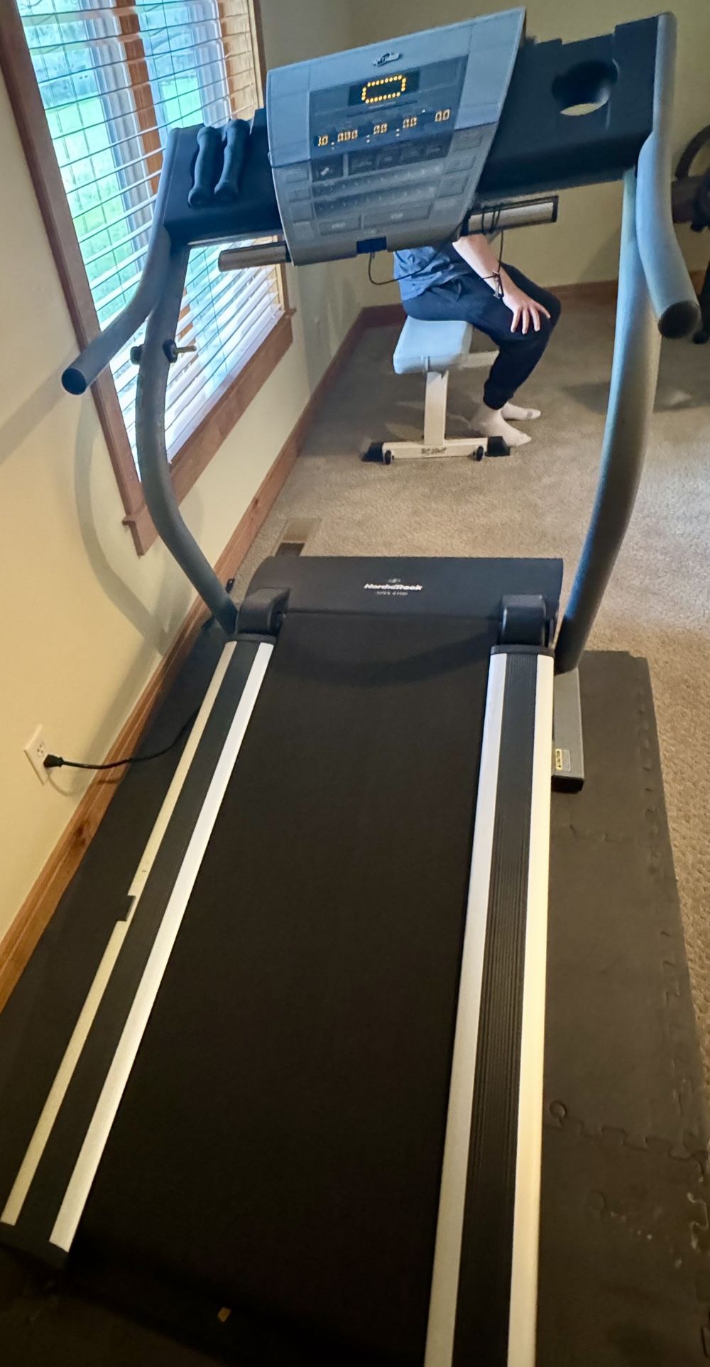 NordicTrack Apex 4100 Treadmill