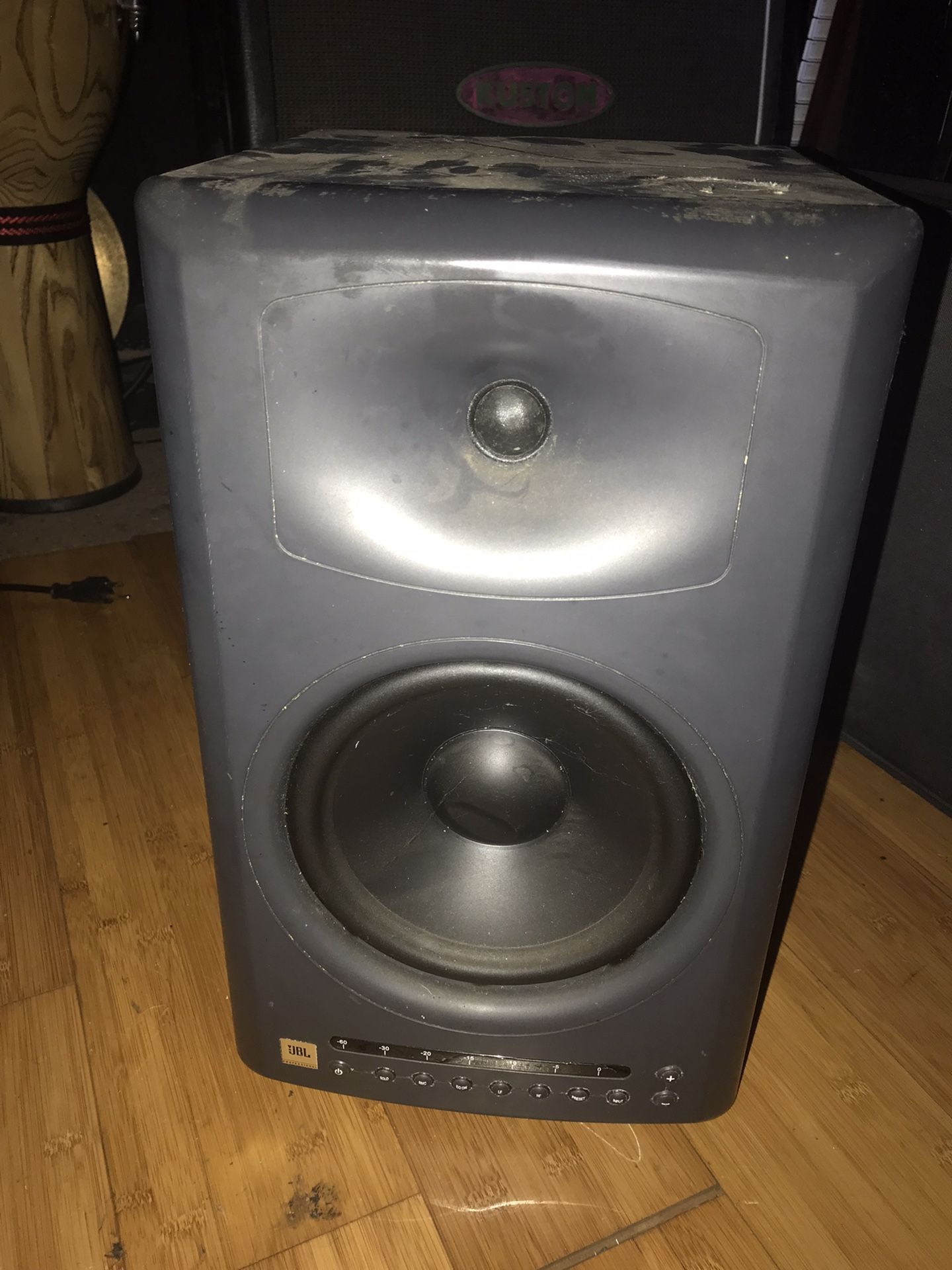 JBL LSR4328P