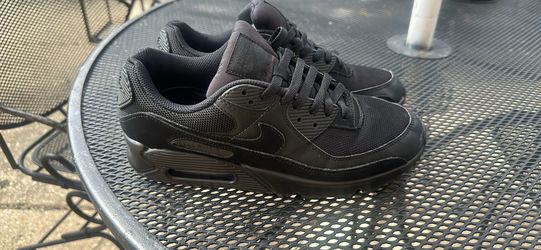 Nike Men’s Air Max 90