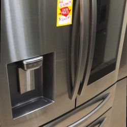 SAMSUNG RF28RSR Family Hub 27.7-cu ft Refrigerator
