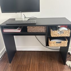 Black Desk