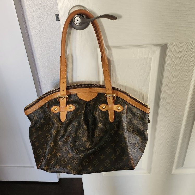 Louis Vuitton Tivoli GM Handbag