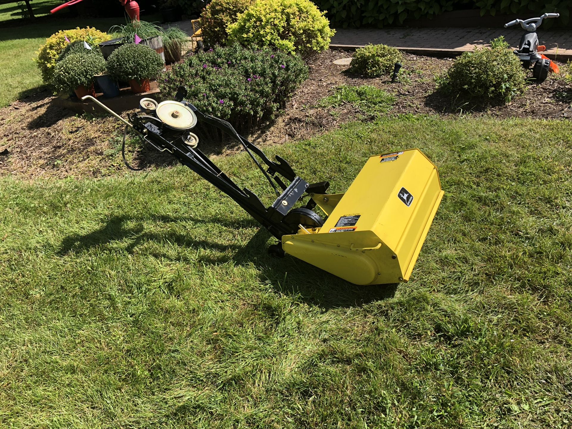 John Deere 30” mechanical tiller model m03264x for Sale in St. Charles