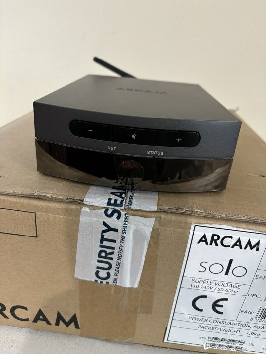 Arcam Solo Uno Streaming /Built -In Amplifier