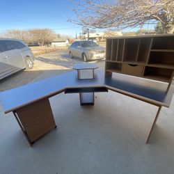 Free desk