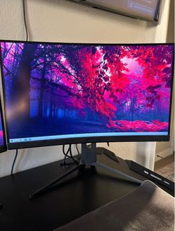 MSI Optix MAG272CR 27” Curved Gaming Monitor – 165Hz, 1ms, RGB, Excellent Condition