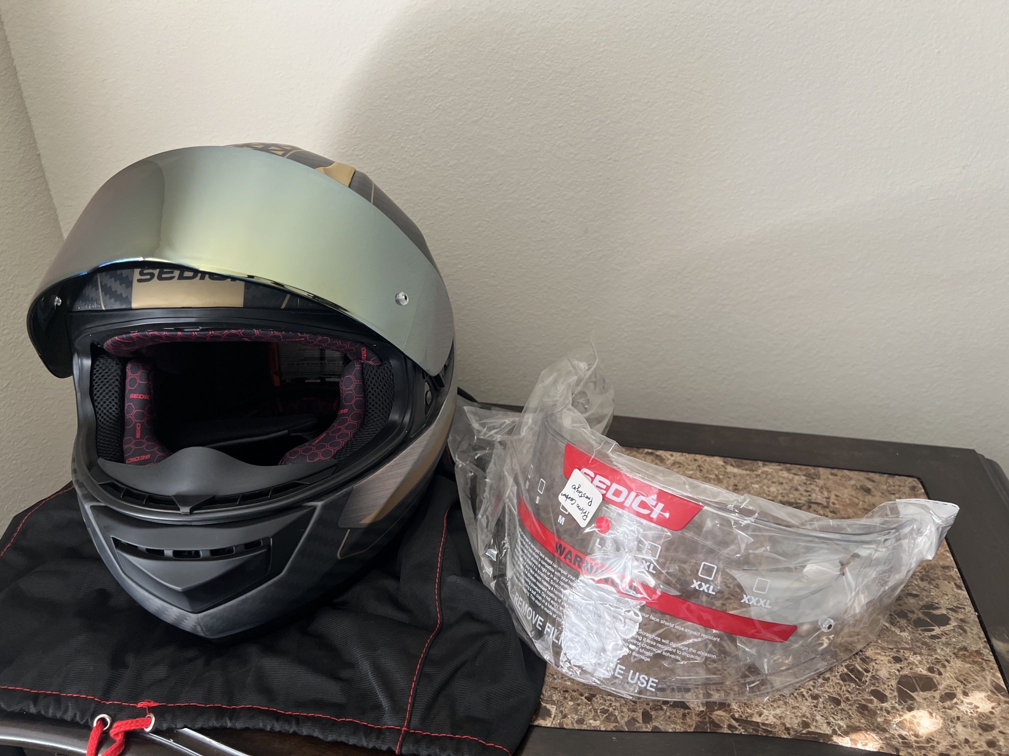 Sedici Primo Strada 2 Carbon Motorcycle Helmet