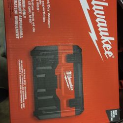 M18 Vacuum Milwaukee Tool Only
