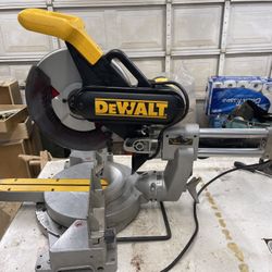 12” sliding miter saw