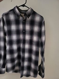 Men's Plaid Flannel Button-Down Shirt