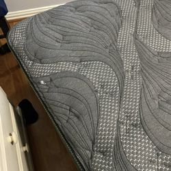 King Mattress With Box