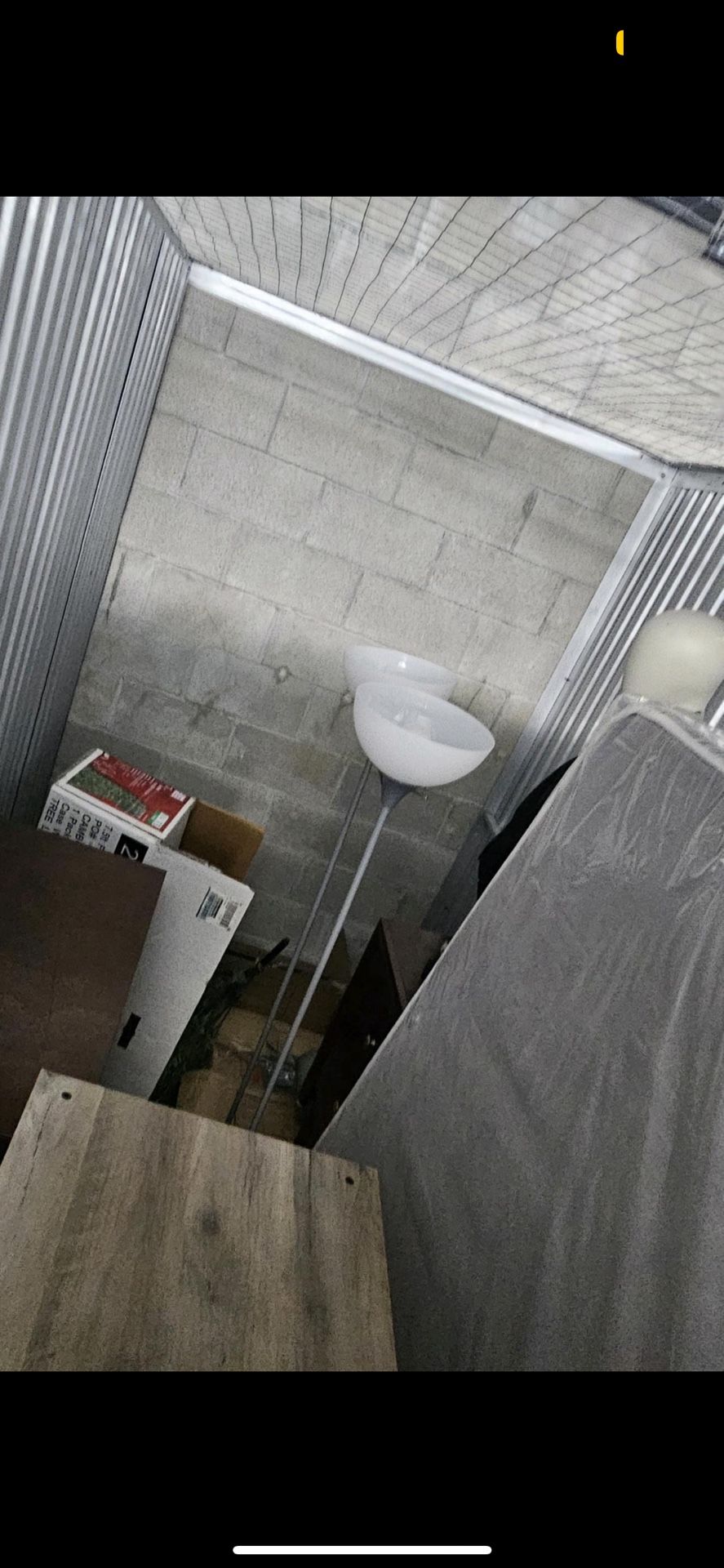 Queeen Mattress And Bedroom Furniture 