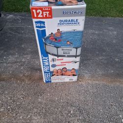 Brand NEW POOL 