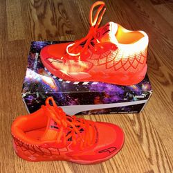 PUMA MB.01 Not From Here BOYS GS YOUTH LaMelo Ball Red Blast Basketball Shoes 7Y