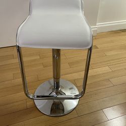 Safavieh Barstools (2)