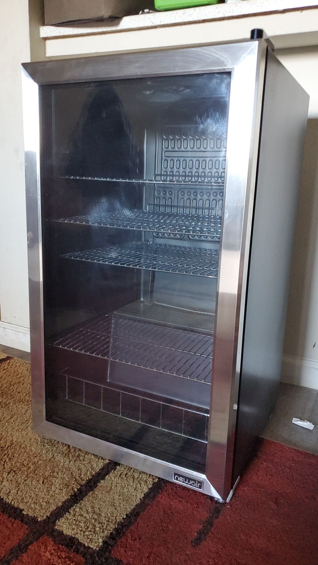 New air NBC126SS02 beverage refrigerator and cooler for Sale in