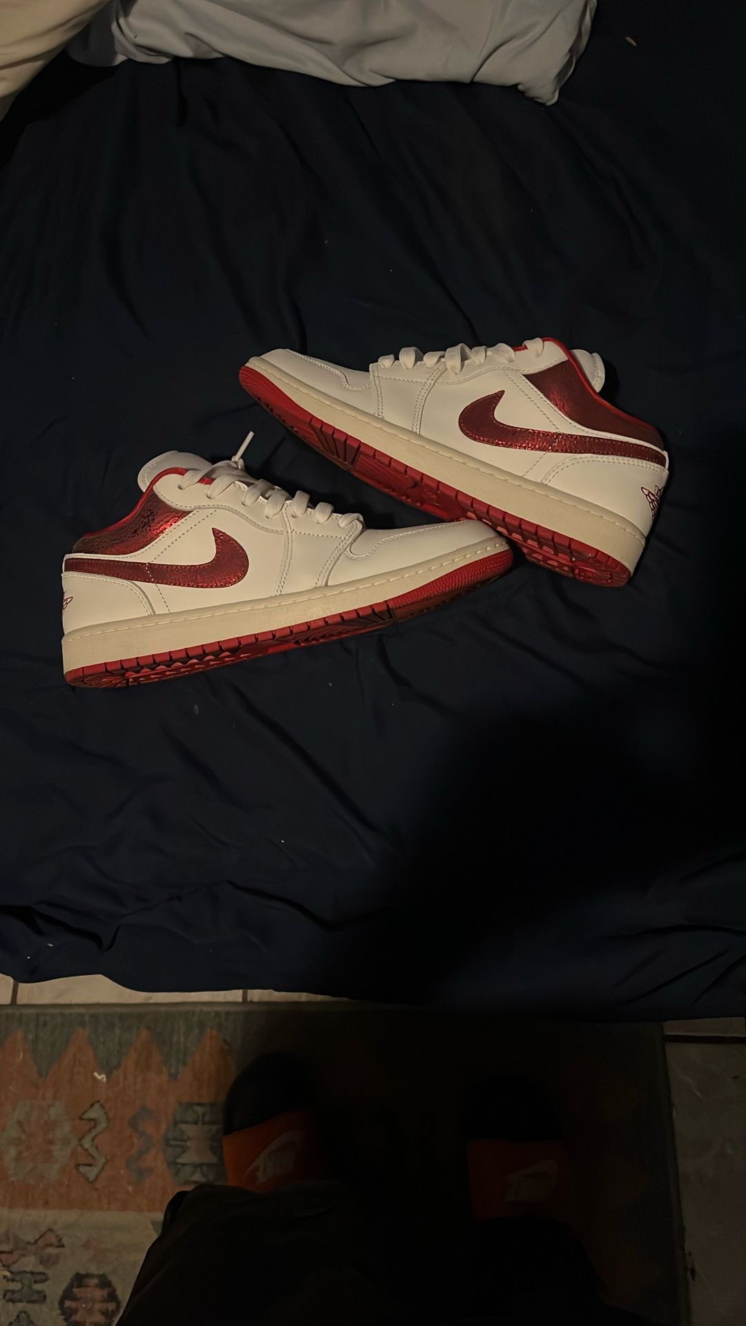 Air Jordan 1 Low SE Ruby Red Size 10.5 Women