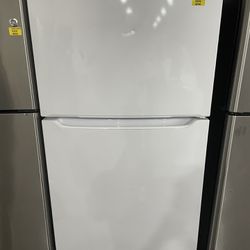 Frigidaire Top And Bottom Refrigerator 