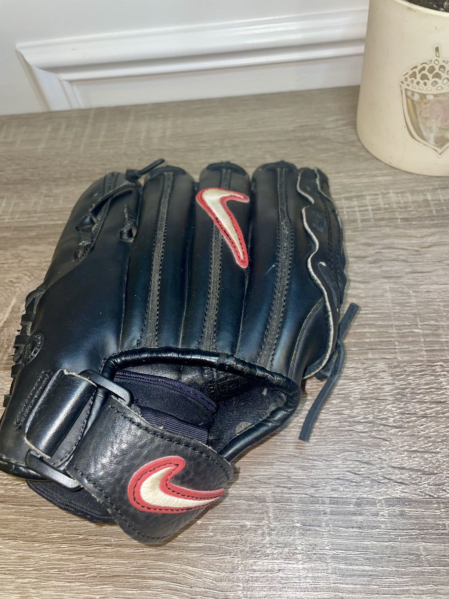Nike Stand Out Game Ready Kids 10.00" Baseball Glove Mitt Right Handed…(#15)
