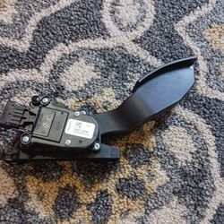 Electronic Pedal Accelerator (view Description )