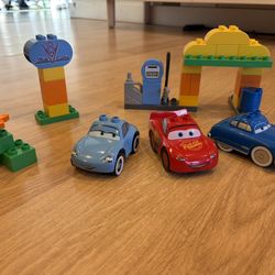 Lego Diplomacy Disney Pixar Cars Flo’s Cafe - Nearly Complete 