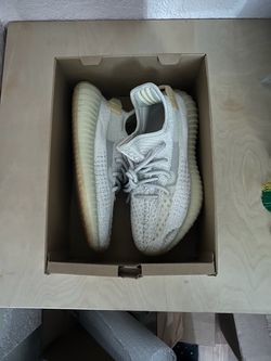 Adidas Yeezy Boost 350 V2 Sneakers