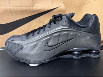 NIKE SHOX R4 Black BRAND NEW Men’s Size 13
