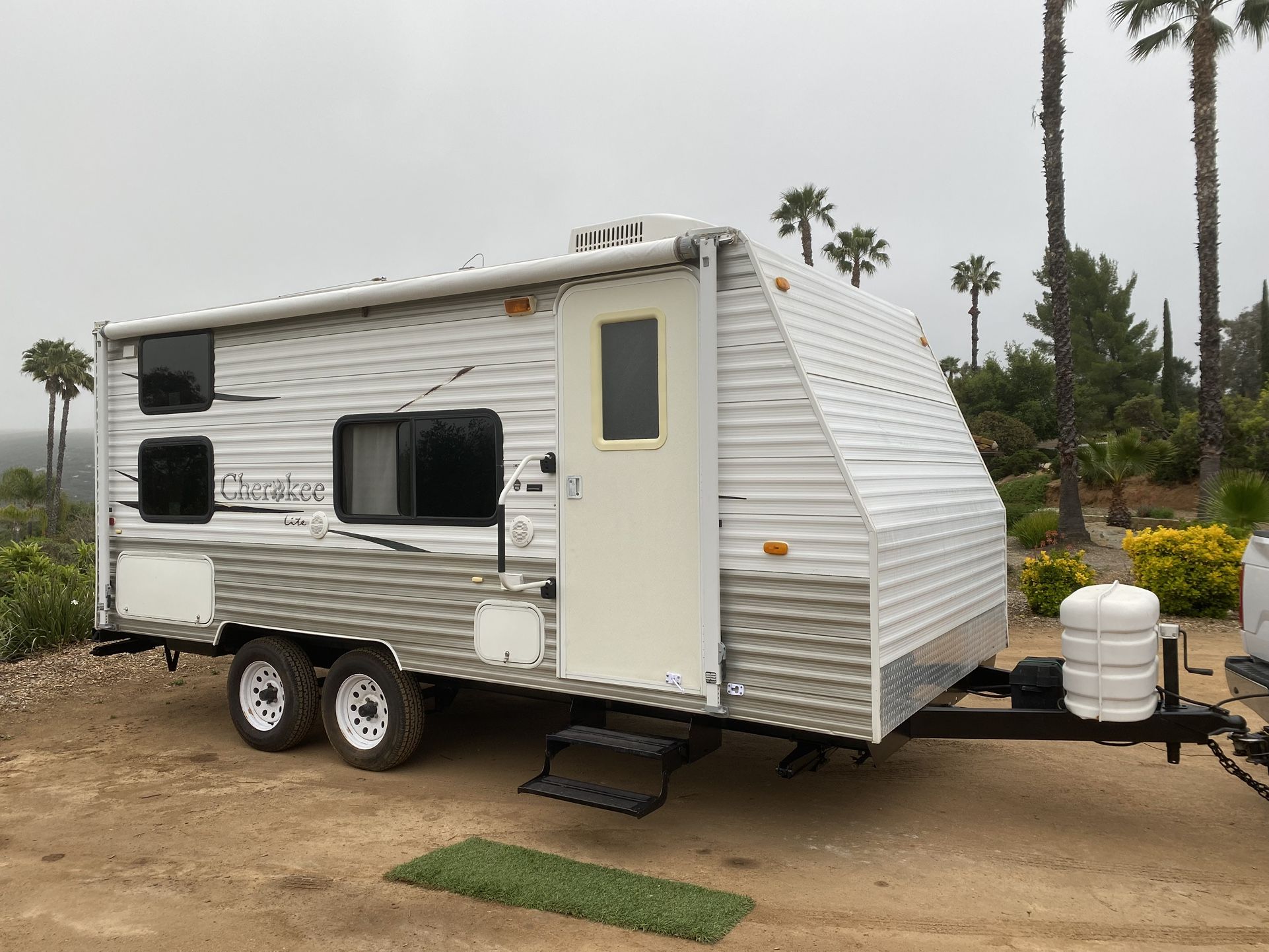 2008 Forest River Cherokee Grey Wolf 17’ Bunkhouse $8900
