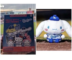 Cinnamoroll Hello Kitty and Friends Limited Edition Surprise Plush Clip LA Dodgers 2026