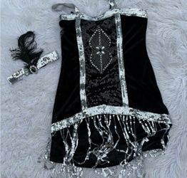 Women’s flapper costume